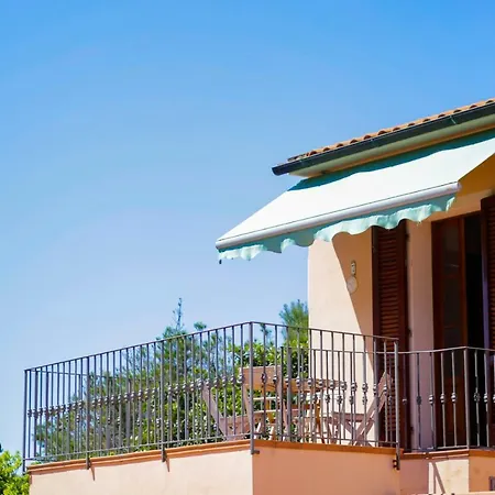 Patresi Mare Apartment *